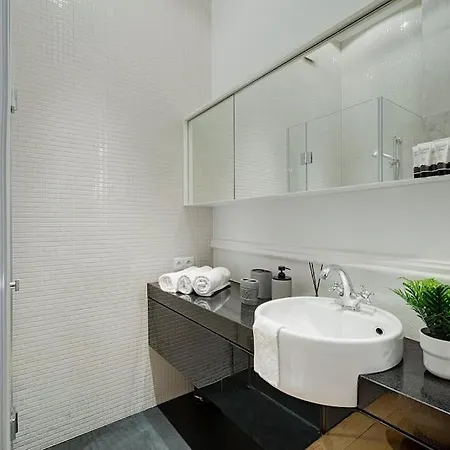 Place*unique Royal Route View*4 Bedrooms*6beds Appartement *